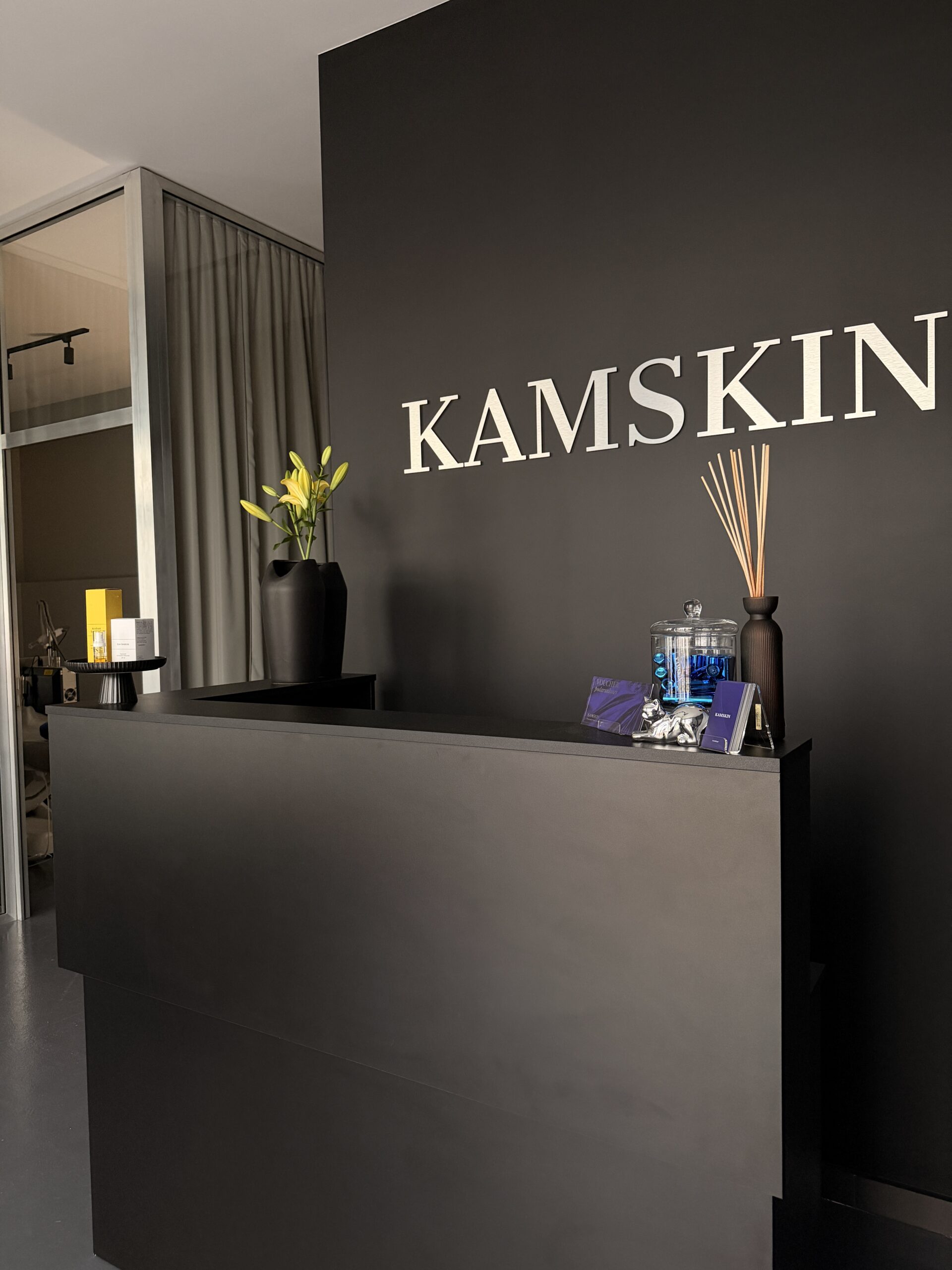 zdjęcie przedstawiające wnętrze kliniki KAMSKIN